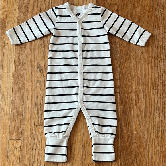 monica & andy Other - Black and White Striped Footed One Piece with Zipper